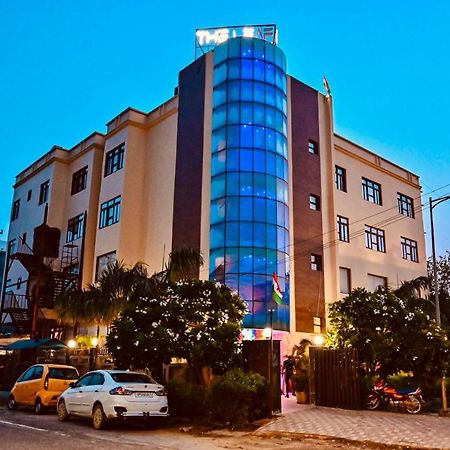 Hotel The Leaf - Gomti Nagar Lucknow Exterior photo