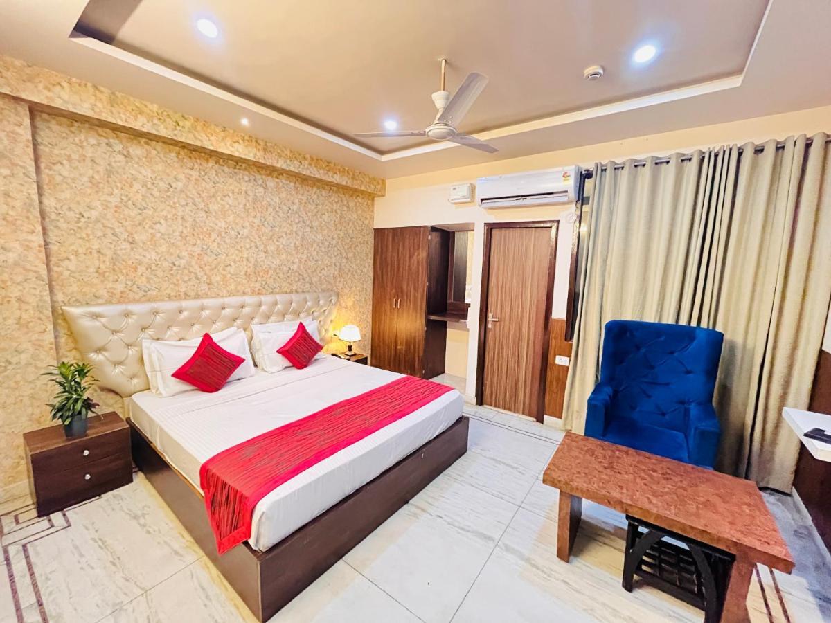 Hotel The Leaf - Gomti Nagar Lucknow Exterior photo